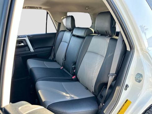 Used 2022 Toyota 4Runner SR5 Premium image 25