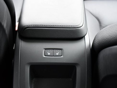 Certified 2025 Volvo XC60 B5 Plus image 16