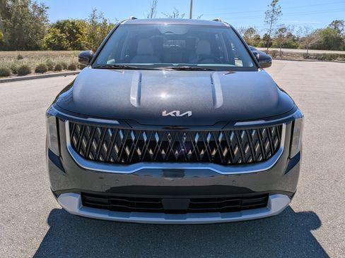 New 2026 Kia Carnival EX image 3