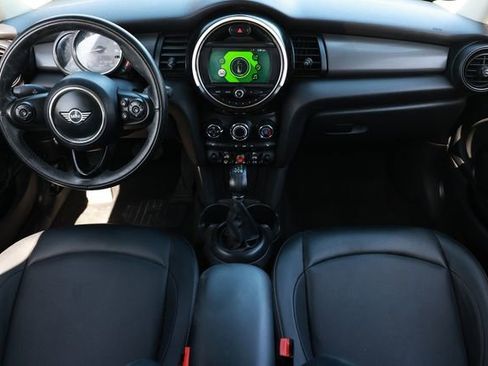 Used 2019 MINI Cooper 2-Door Hardtop image 2