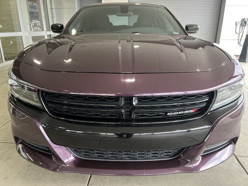 Used 2022 Dodge Charger SXT w/ Blacktop Package RWD image 2