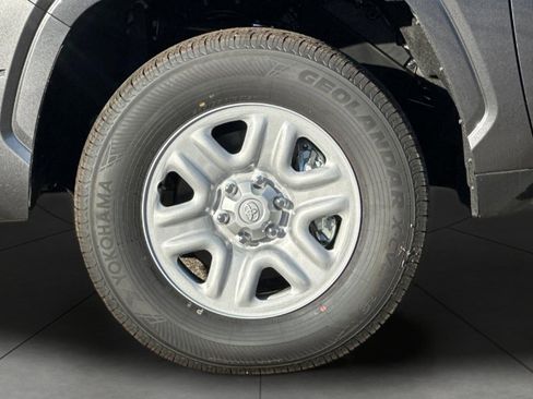 New 2026 Toyota Tundra SR image 32