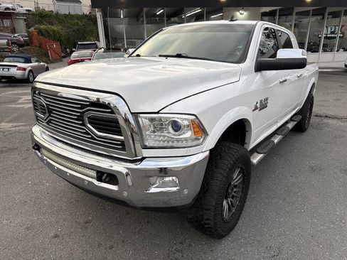 Used 2018 RAM 3500 Laramie image 1