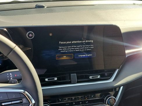 New 2026 Chevrolet Equinox LT w/ Safety and Technology Package image 26