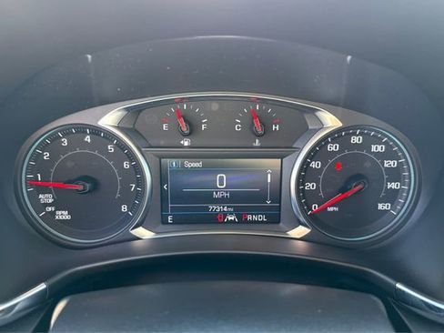 Used 2023 Chevrolet Equinox LT w/ Driver Convenience Package FWD image 15