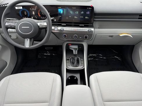 New 2026 Hyundai Kona SE image 11