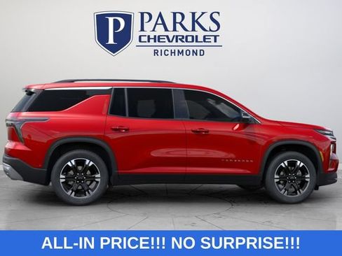 New 2027 Chevrolet Traverse LT w/ Sun and Wheel Package FWD image 8