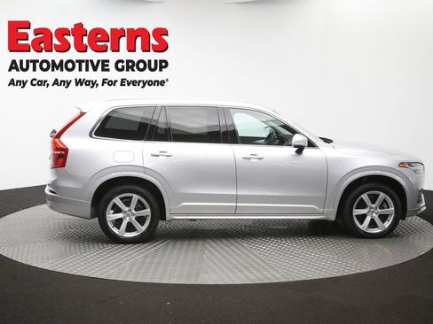 Used 2022 Volvo XC90 T5 Momentum AWD/4WD image 46