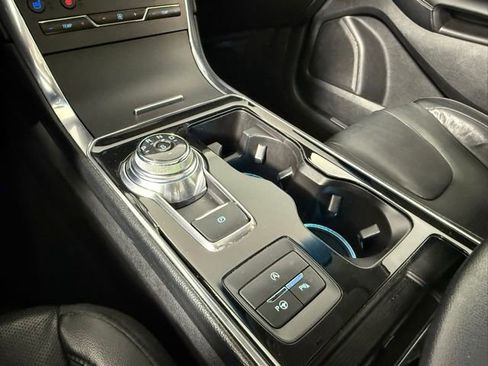 Used 2019 Ford Edge Titanium w/ Equipment Group 301A FWD image 24