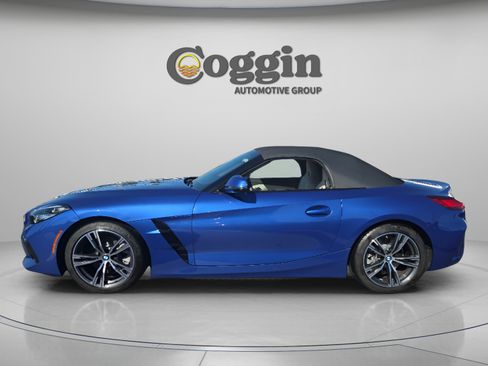 Used 2026 BMW Z4 sDrive30i w/ Premium Package RWD image 2