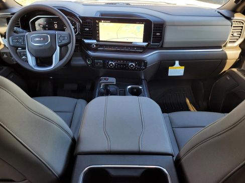 New 2026 GMC Sierra 1500 SLT image 15