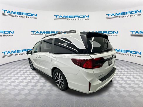 Used 2026 Honda Odyssey EX-L image 3