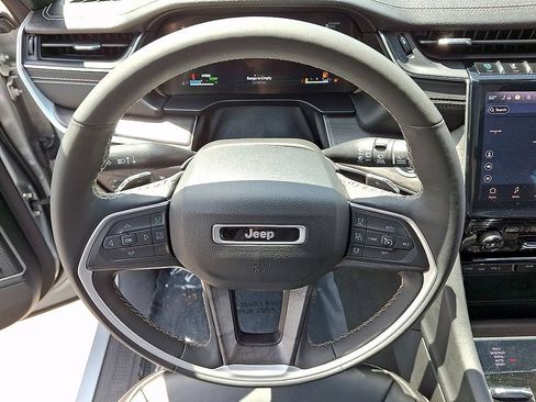 Used 2024 Jeep Grand Cherokee Limited 4xe AWD/4WD image 20