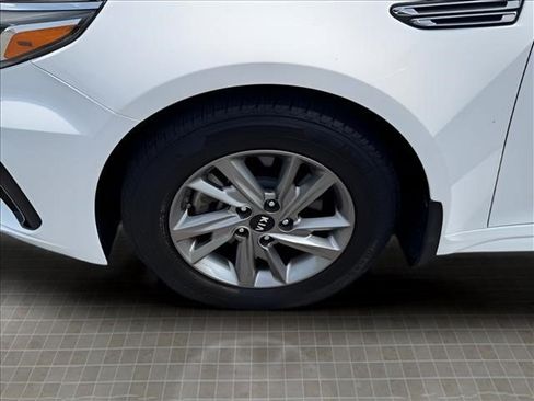 Used 2019 Kia Optima LX FWD image 15