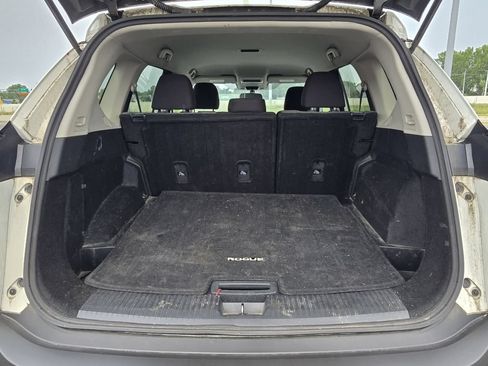 Used 2021 Nissan Rogue S AWD/4WD image 17