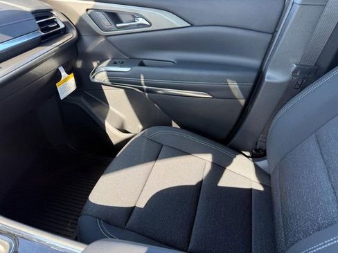 New 2026 Chevrolet Traverse LT w/ LPO, Floor Liner Package FWD image 16