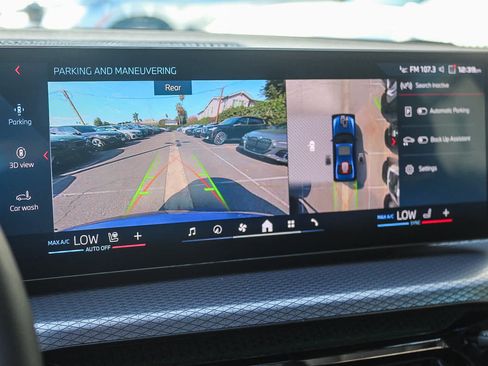 Used 2025 BMW M340i image 32