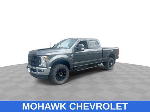 Used 2019 Ford F250 XLT w/ XLT Value Package AWD/4WD image 4