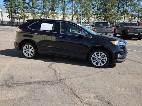 Certified 2024 Ford Edge Titanium AWD/4WD image 18