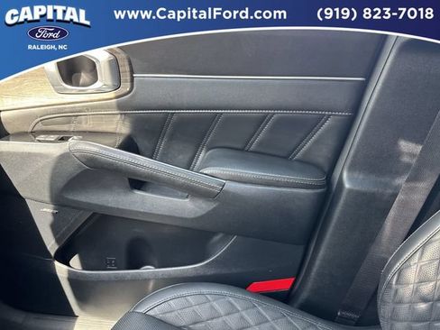 Used 2023 Kia Sorento SX Prestige AWD/4WD image 29