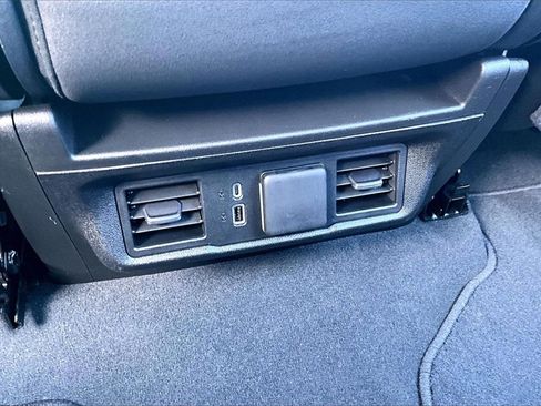 Used 2025 GMC Sierra 1500 SLT image 34