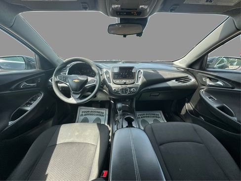 Used 2021 Chevrolet Malibu LT FWD image 39