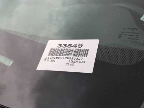 Certified 2025 Toyota RAV4 XLE AWD/4WD image 18