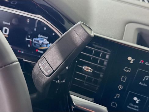 New 2026 GMC Sierra 2500 SLE w/ SLE Value Package; image 12