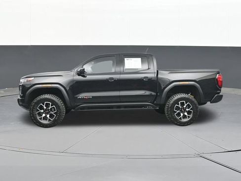 Used 2024 GMC Canyon AT4X AWD/4WD image 8