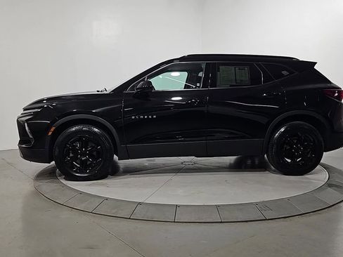 Used 2024 Chevrolet Blazer LT w/ Convenience Package AWD/4WD image 2