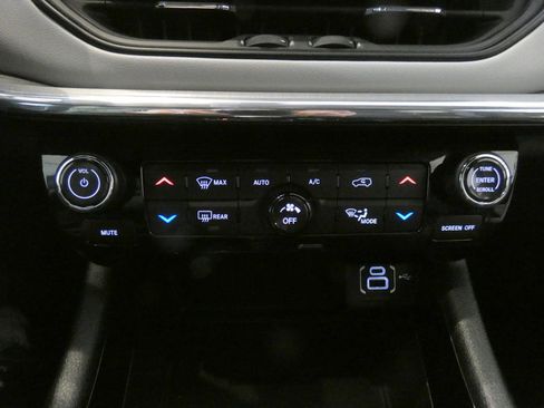 Used 2024 Jeep Compass Limited w/ Elite Group image 19