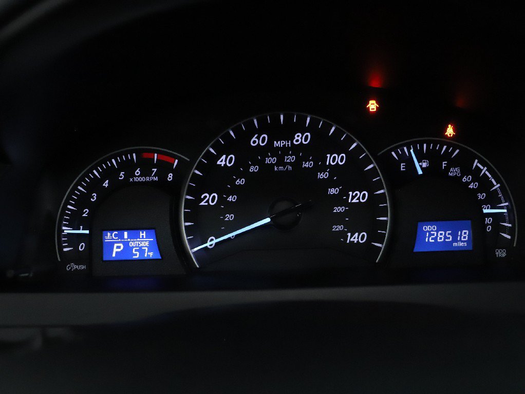 Used 2014 Toyota Camry LE FWD image 28