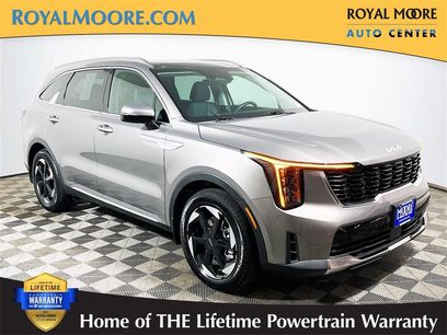 Used 2025 Kia Sorento EX w/ EX Panoramic Sunroof Package