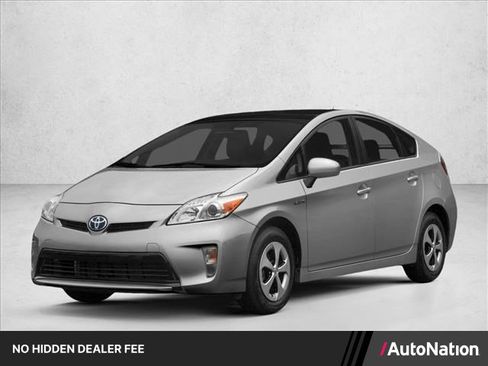 Used 2015 Toyota Prius Four FWD image 1