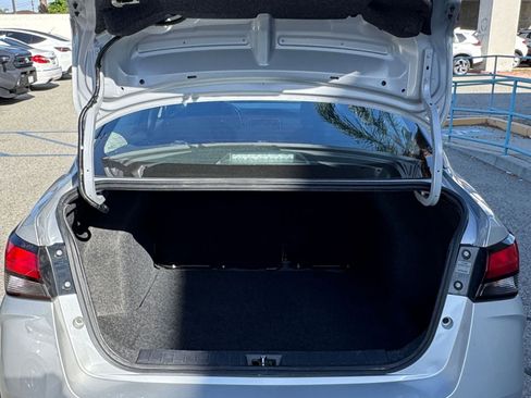 Used 2025 Nissan Versa SV FWD image 30