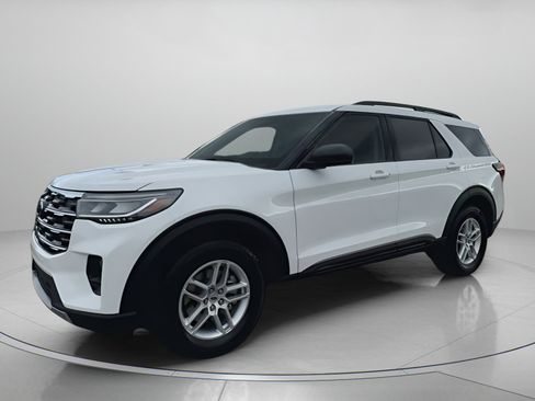 New 2026 Ford Explorer Active w/ Active Comfort Package image 12