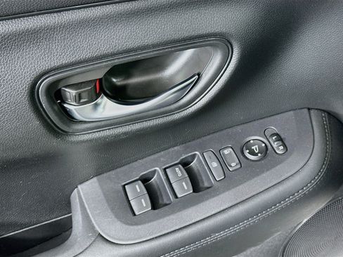Used 2024 Honda HR-V LX image 15