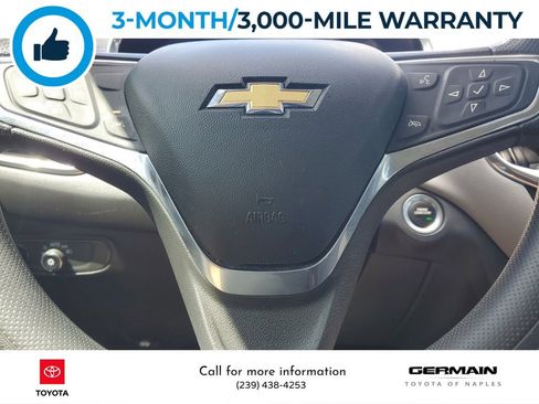 Used 2021 Chevrolet Equinox LS image 25