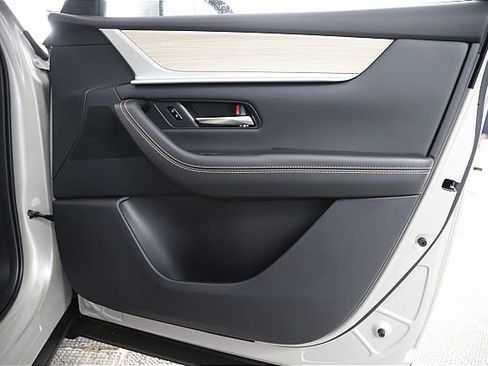 Used 2025 MAZDA CX-90 Plug-In Hybrid w/ Preferred image 15