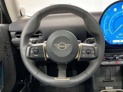 Certified 2025 MINI Cooper S image 15