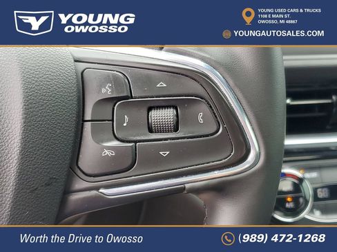 Used 2025 Buick Envista Sport Touring w/ Experience Buick Package FWD image 16