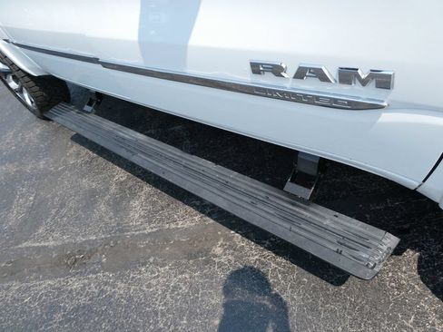Used 2022 RAM 1500 Limited w/ Body Color Bumper Group AWD/4WD image 14