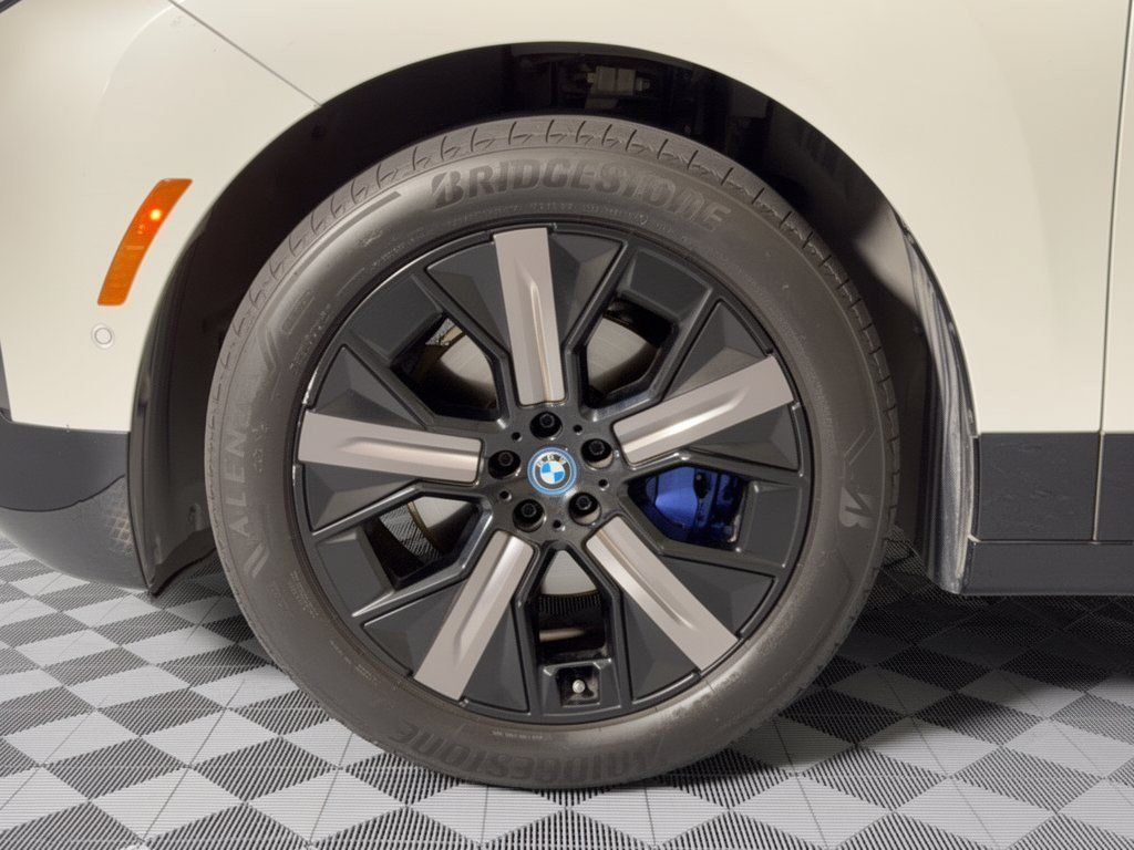Certified 2024 BMW iX xDrive50 w/ Premium Package AWD/4WD image 13