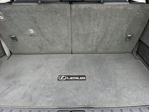 Used 2019 Lexus RX 350L w/ Premium Package image 17