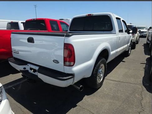 Used 2005 Ford F250 XLT RWD image 2