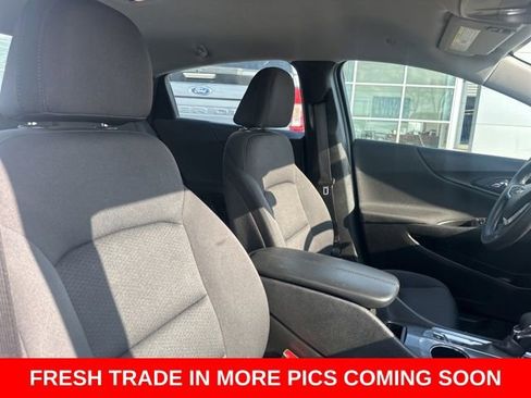 Used 2022 Chevrolet Malibu LT image 8