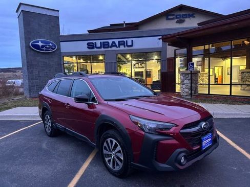 Used 2024 Subaru Outback Premium image 5