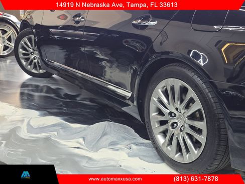 Used 2013 Lexus LS 460 w/ Comfort Pkg image 4