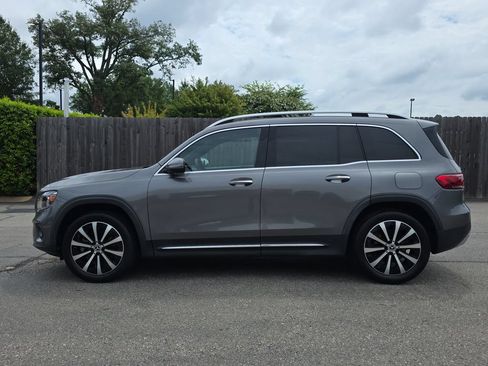 Certified 2022 Mercedes-Benz GLB 250 image 2
