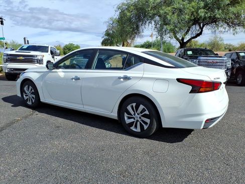 Used 2024 Nissan Altima 2.5 S image 7